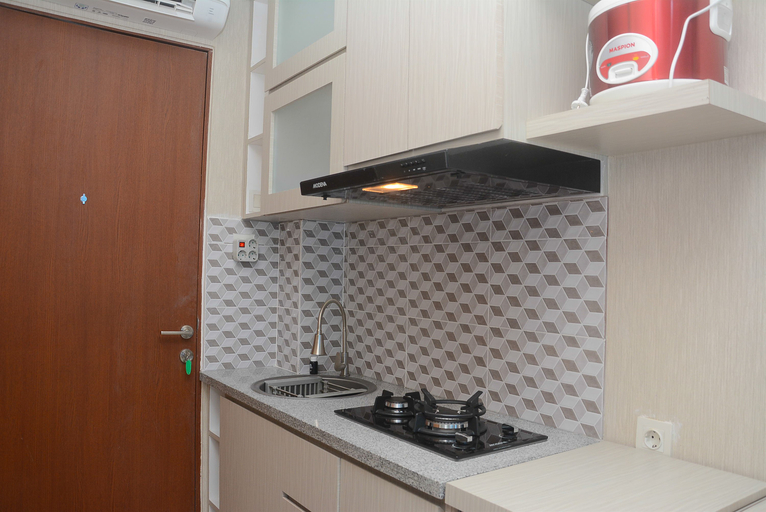 Others 4, Beautiful and Relaxing Studio Tifolia Apartment By Travelio, Jakarta Timur