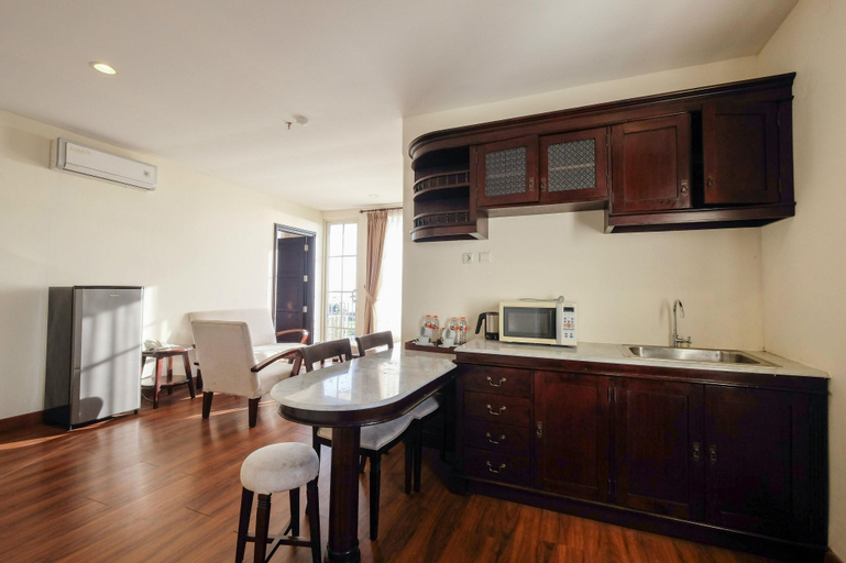 Dining Room 17