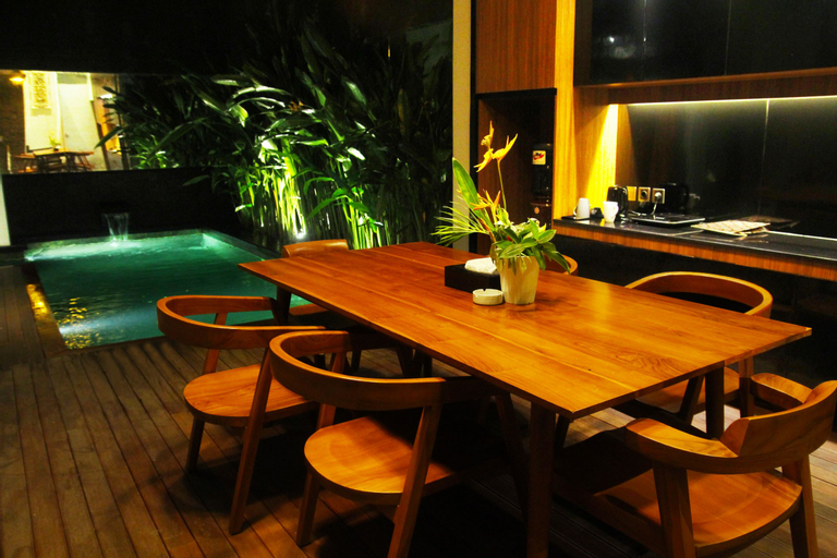 Dining Room 20