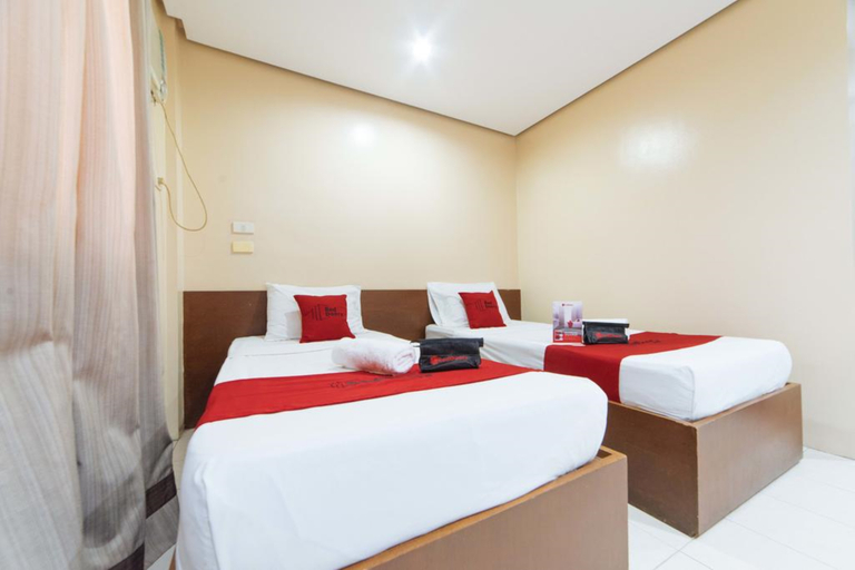 Bedroom 2, RedDoorz near Olongapo Bus Terminal, Olongapo City