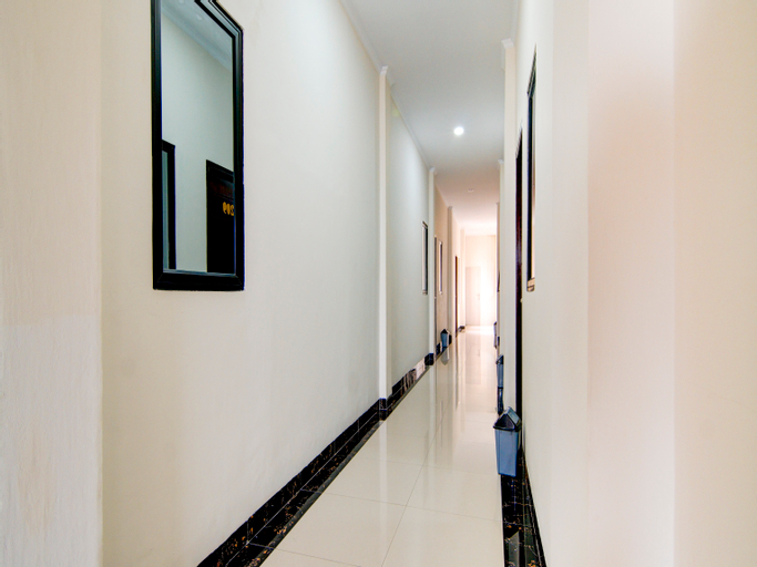 OYO 90233 The Shine Residence, Pekanbaru