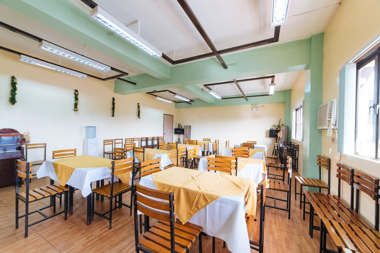 Food & Drinks 3, RedDoorz @ Arimbay Legazpi City, Legazpi City