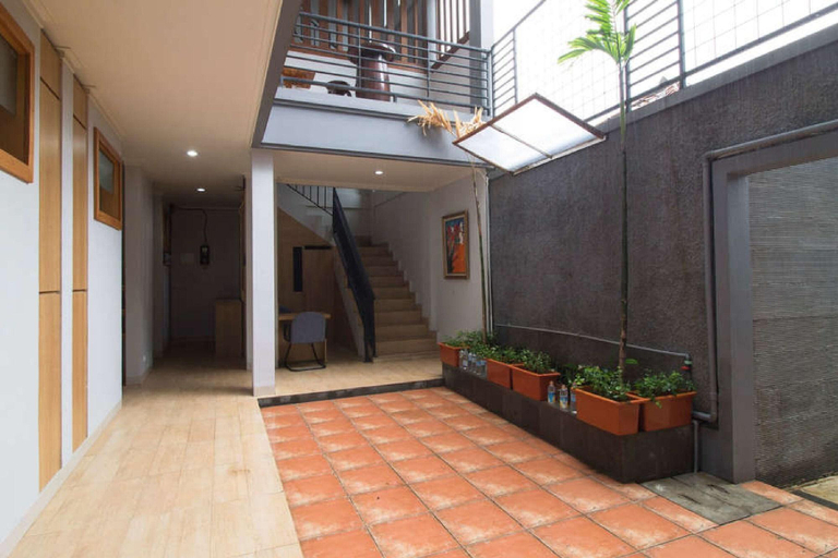 Public Area 2, Formerly Reddoorz Cipete 2, South Jakarta