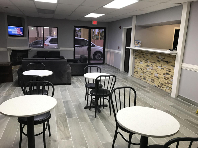 Public Area 3, Express Inn, Hidalgo