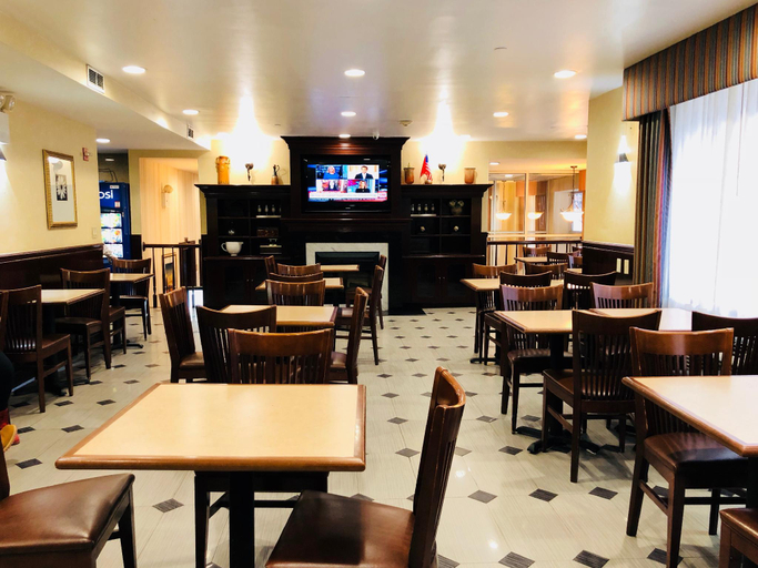 Food & Drinks 4, Queens County Inn and Suites Long Island City, New York
