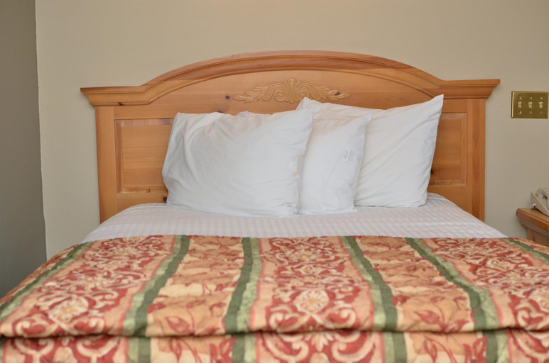 Bedroom 3, Motel6 Oriskany, NY, Oneida