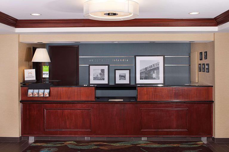 Public Area 2, Hampton Inn Long Island/Islandia, Suffolk