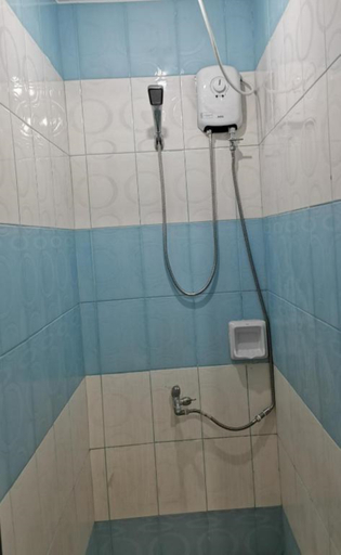 Bathroom 4, RedDoorz @ FDB Homes Nueva Ecija, San Jose City