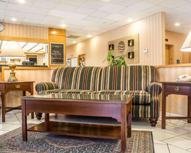 Public Area 2, Comfort Inn Binghamton I-81, Broome