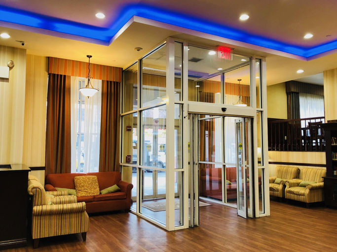 Sport & Beauty, Queens County Inn and Suites Long Island City, New York