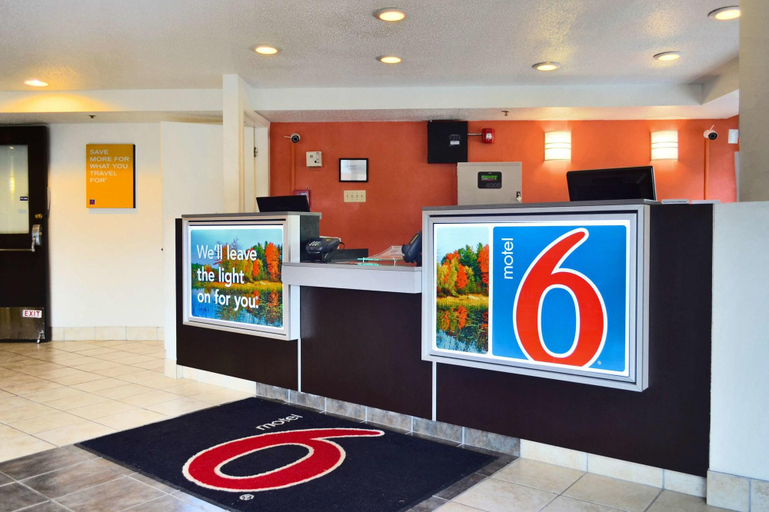 Public Area 3, Motel 6 Syracuse, Onondaga