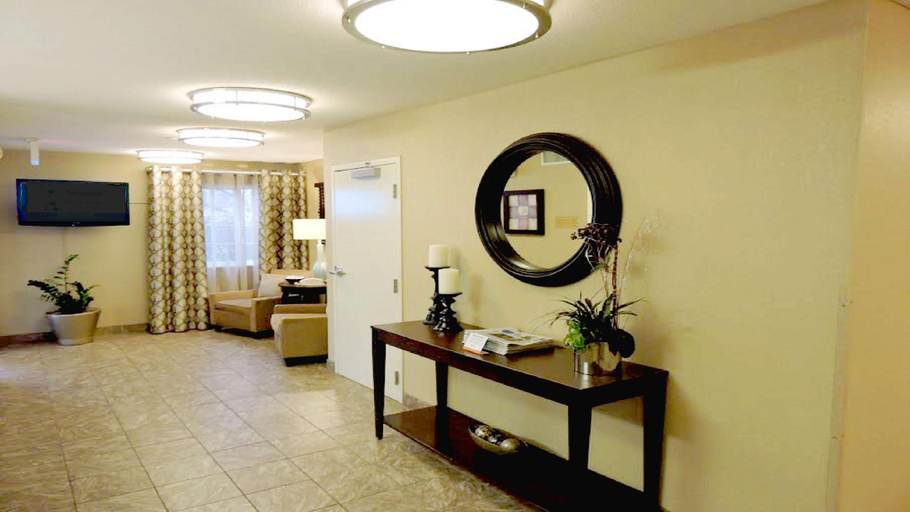 Public Area 2, Sonesta Simply Suites Chicago Waukegan, Lake