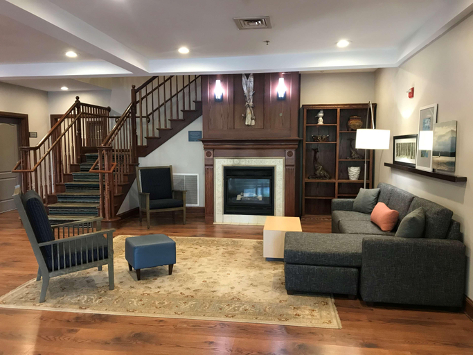 Public Area 2, Country Inn & Suites by Radisson, Lake George (Que, Warren