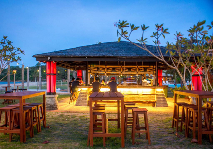 Exterior & Views 3, Palm Beach Resort & Spa, Labuan