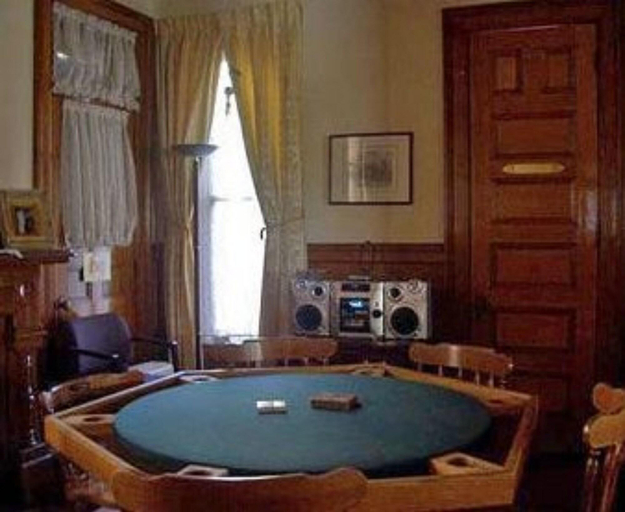 Bathroom 4, Olde Judge Mansion, Rensselaer