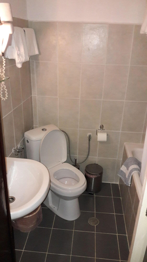 Bathroom 5, Daskalio Beach Hotel, Attica