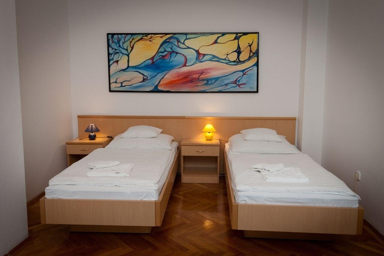 Bedroom 3, Leier Business Hotel, Győr