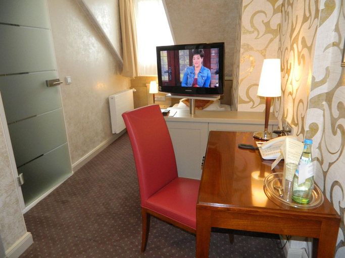 Public Area 3, Parkhotel Gueldene Berge, Burgenlandkreis