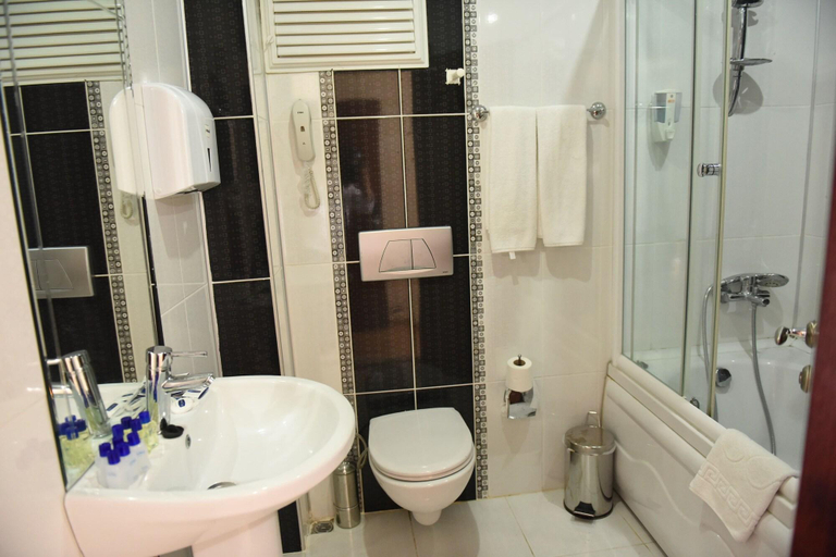 Bathroom 5, Carpediem Diamond, Karasu