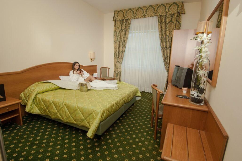 Bedroom 3, Complesso Termale Vescine, Latina