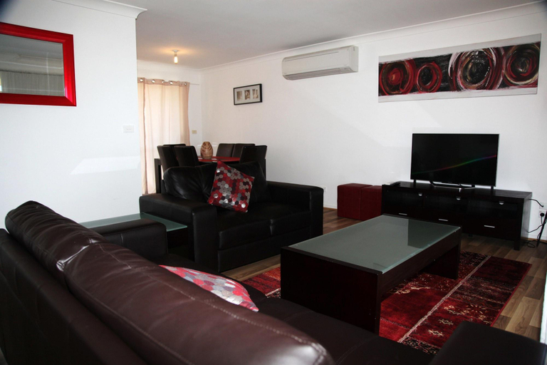 Public Area 2, Titania Motel, Oberon