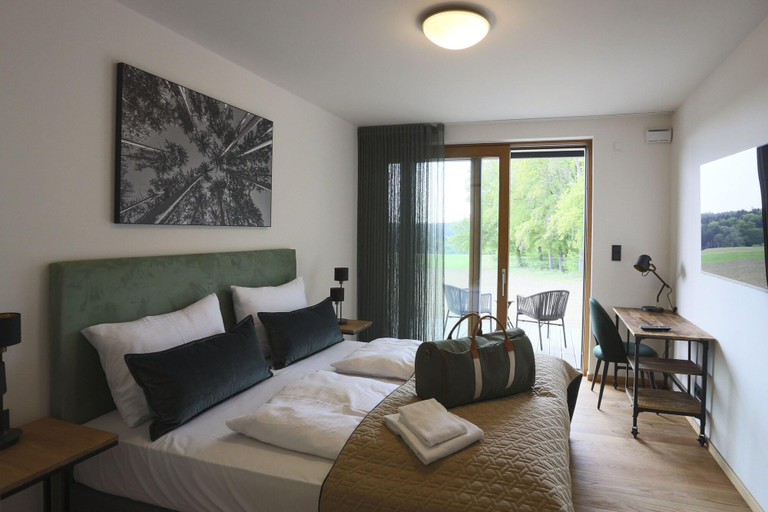Bedroom 4, Naturhotel Wittelsbach, Aichach-Friedberg