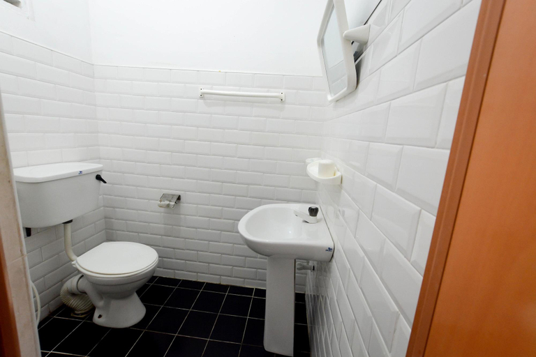 Bathroom 4, Pavana Resort, Embilipitiya