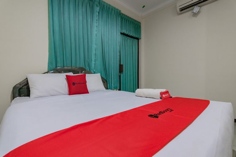RedDoorz near Tegalega Bandung, Bandung