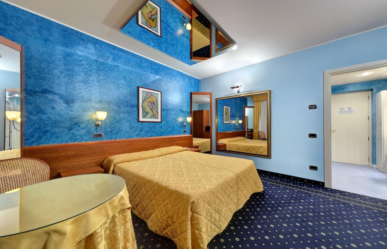 Public Area 4, Hotel Motel Sporting, Cremona