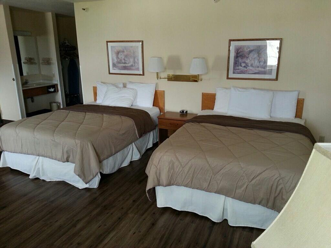 Bedroom 3, Eagle Peak Lodge & Cabins, Fremont