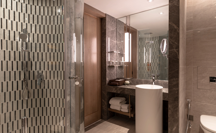 Bathroom 12