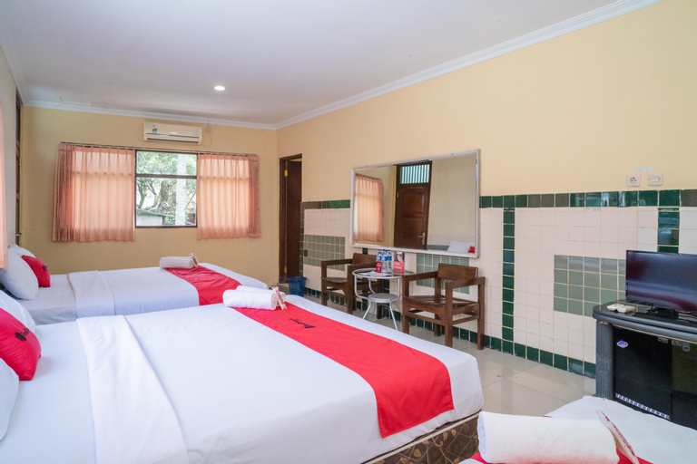 Bedroom 25