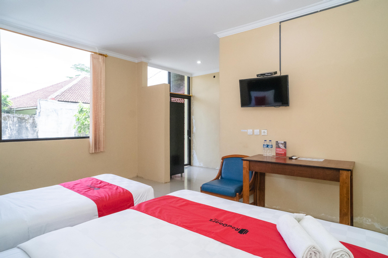 Bedroom 13