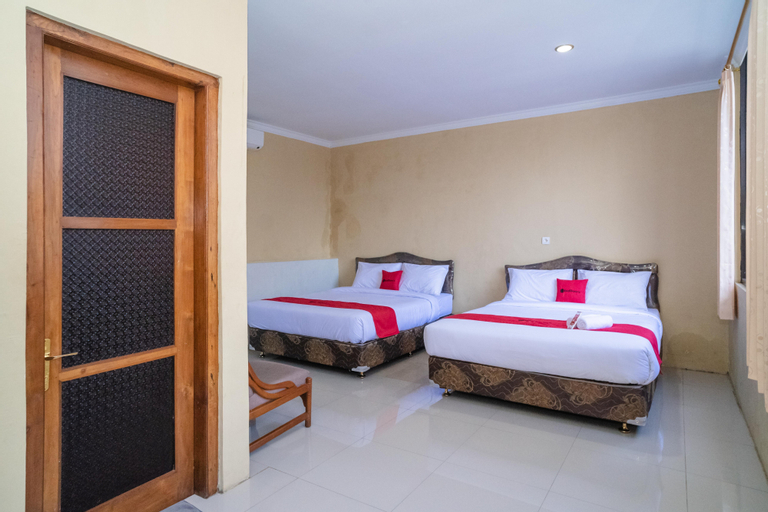 Bedroom 30