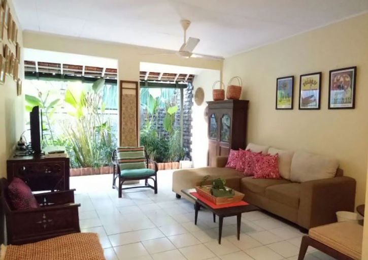 Roemah Singgah - Cozy Indonesian touch, Bogor