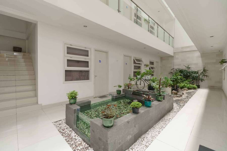 Exterior & Views 5, Wisma KPBD Residence Syariah Mitra RedDoorz, West Jakarta