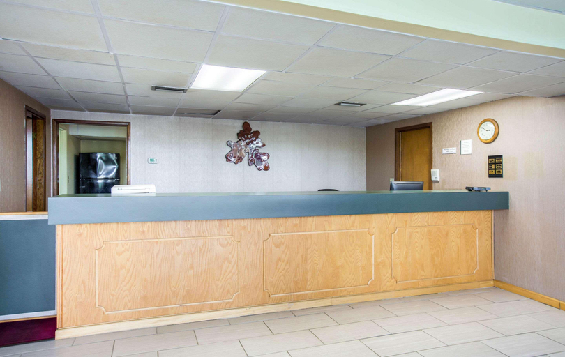 Public Area 3, Rodeway Inn Bonifay, Holmes