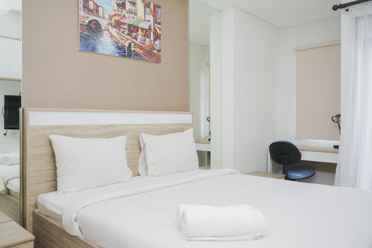 Bedroom 4, Comfortable Studio Apartment at Springwood Residence By Travelio, Tangerang