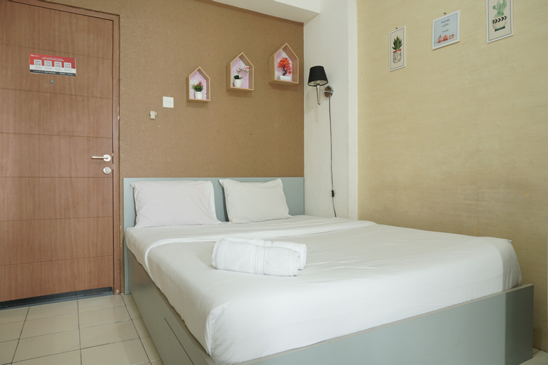Comfort and Strategic Studio Apartment Margonda Residence 2 near UI By Travelio, Depok
