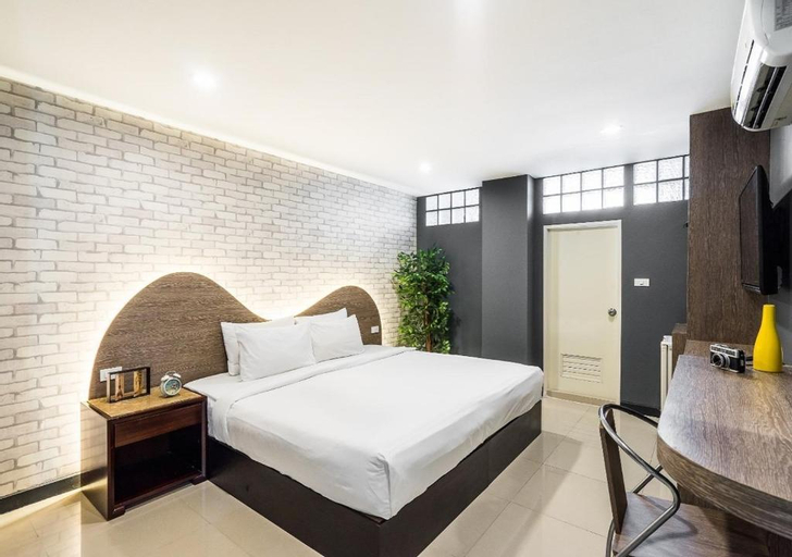 Bedroom 30