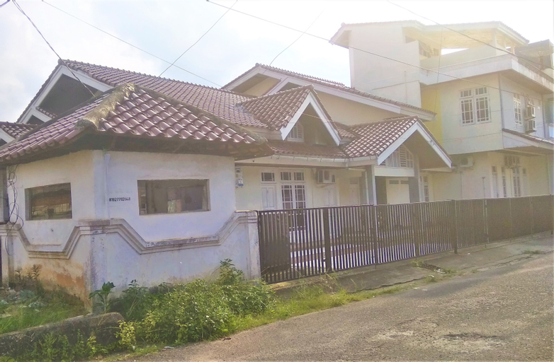 GUEST HOUSE F18 CENDRAWASIH, Palembang