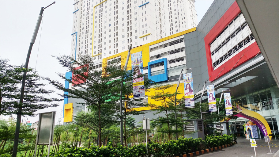 Exterior & Views 2, Clean and Simply Cozy 2BR Bassura City Apartment By Travelio, East Jakarta