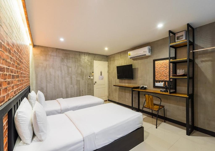 Bedroom 24