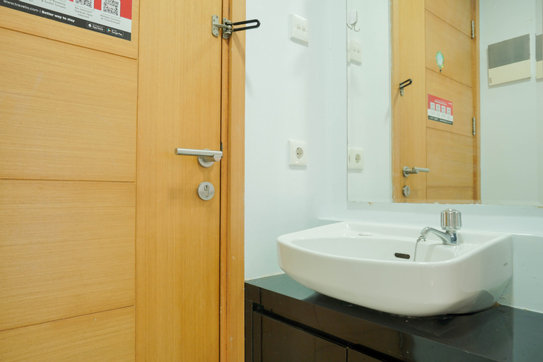 Bedroom 3, Simply Strategic and Homey Studio Signature Park Tebet Apartment By Travelio, South Jakarta