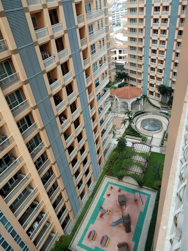 Public Area 2, Venice Mall Area McKinley Hill Taguig BGC, Taguig