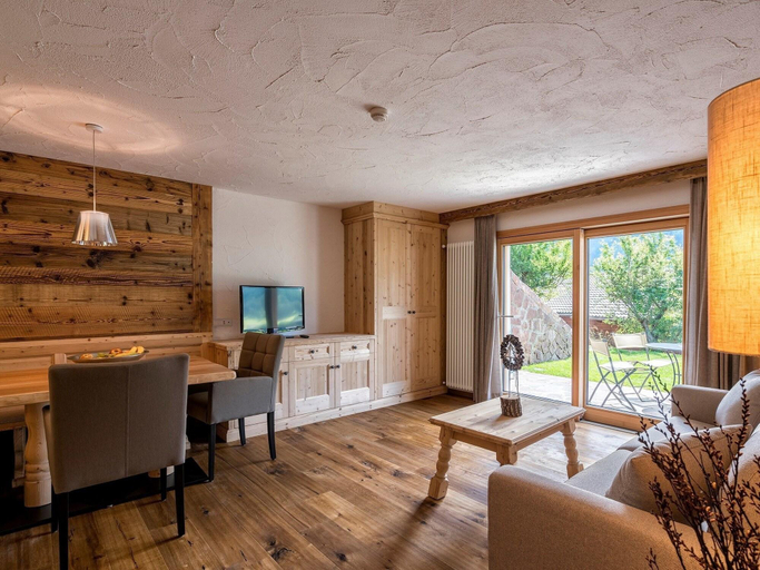 Bedroom 4, Residence Cesa Sassela, Bolzano