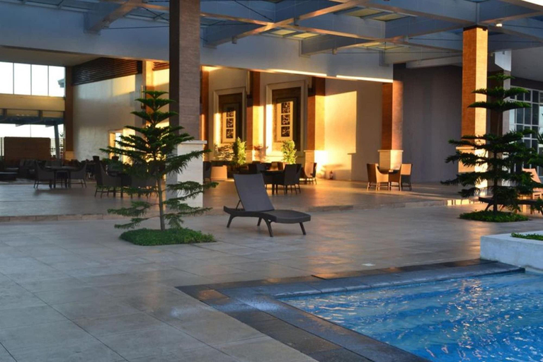 Public Area 4, Relaxing Wind, Tagaytay City