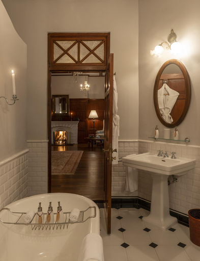 Bathroom 5, Ceylon Tea Trails All Inclusive, Ambagamuwa