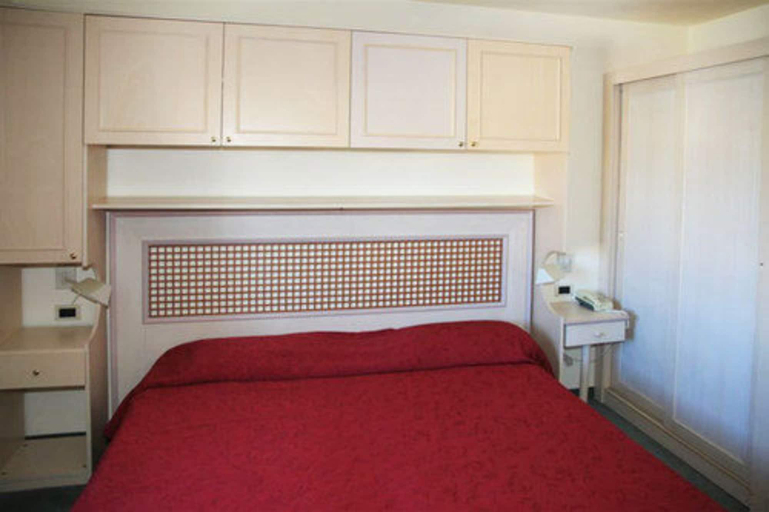 Bedroom 3, Grand Hotel Duchi D'Aosta, Torino