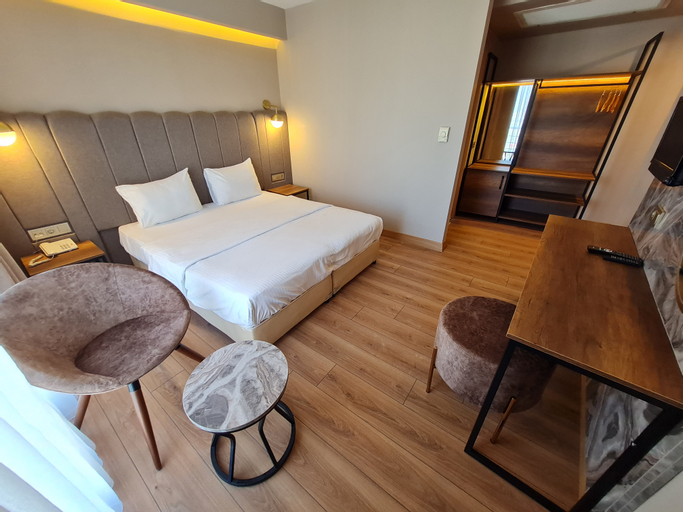 Bedroom 9